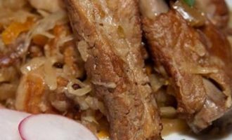 капуста тушеная со свиными ребрышками
